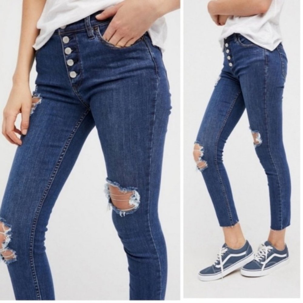 Free People Reagan Skinny Jean Distressed button fly Sz 28